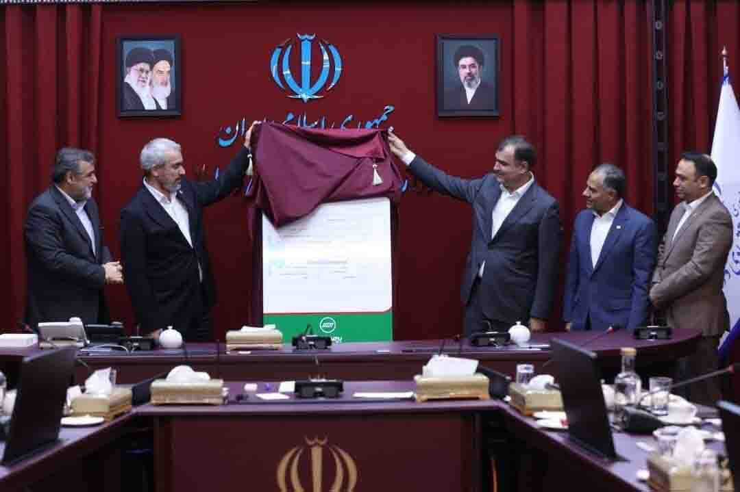 مدنی‌زاده: با اجرای برات الکترونیکی در صنعت بیمه حجم مطالبات مراکز درمانی کاهش می‌یابد