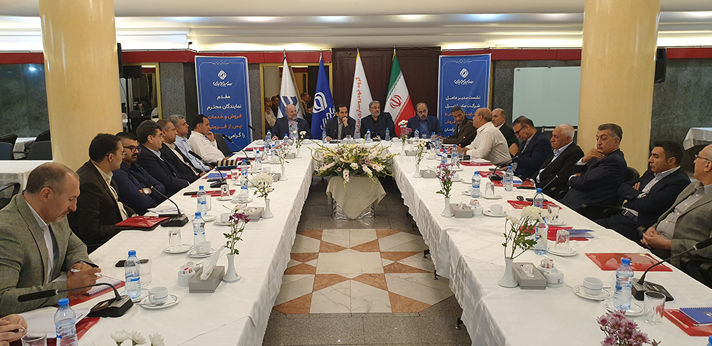 برگزاری نشست هم‌اندیشی و تعامل مدیرعامل شرکت سایپادیزل با نمایندگی‌های استان‌ خراسان رضوی